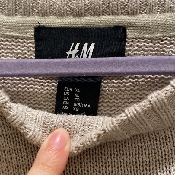 H&M Knit Cream Sweater - Picture 5 of 5